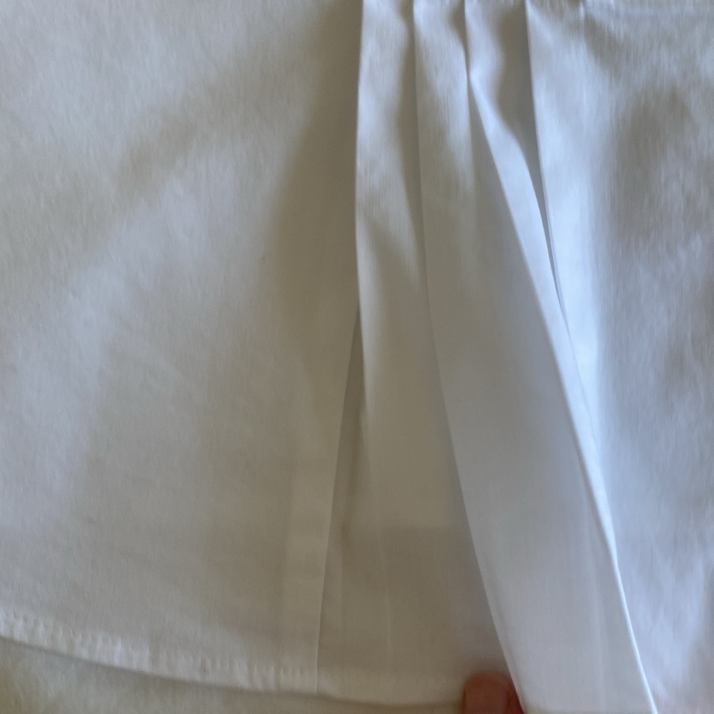 Brooks Brothers White Button Down Short Sleeved Pleated Peplum Top. - Picture 7 of 10